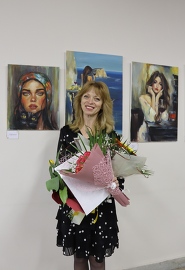 Художничката Десислава Цуцулова от Лясковец…